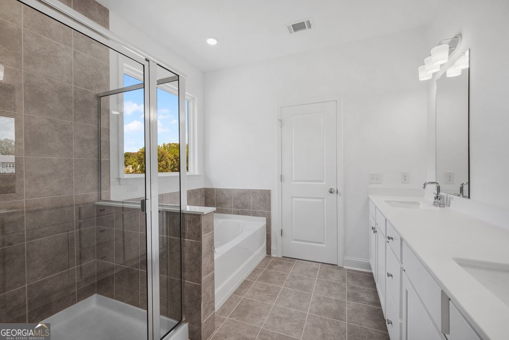 3180 Danlow Court Property Photo 4