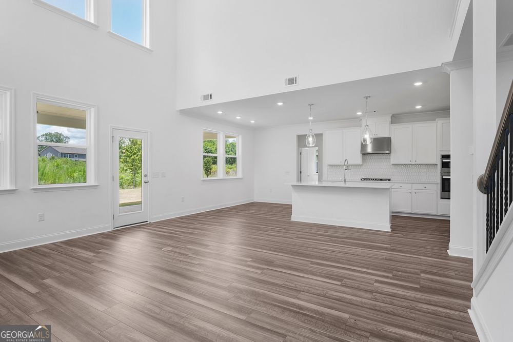 3180 Danlow Court Property Photo 8