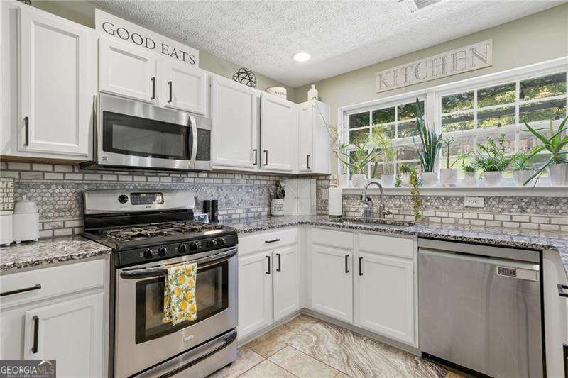 308 Westminster Drive Property Photo 11