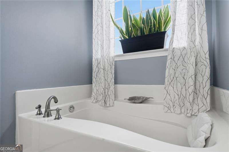 308 Westminster Drive Property Photo 25