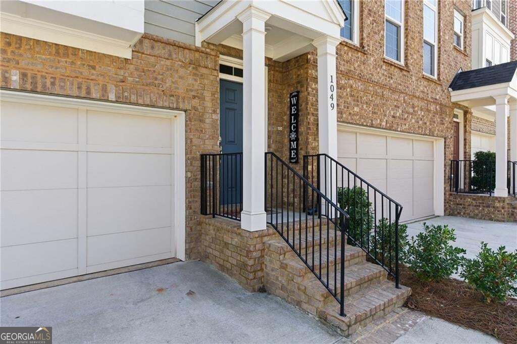 1049 Caruso Drive Property Photo 1