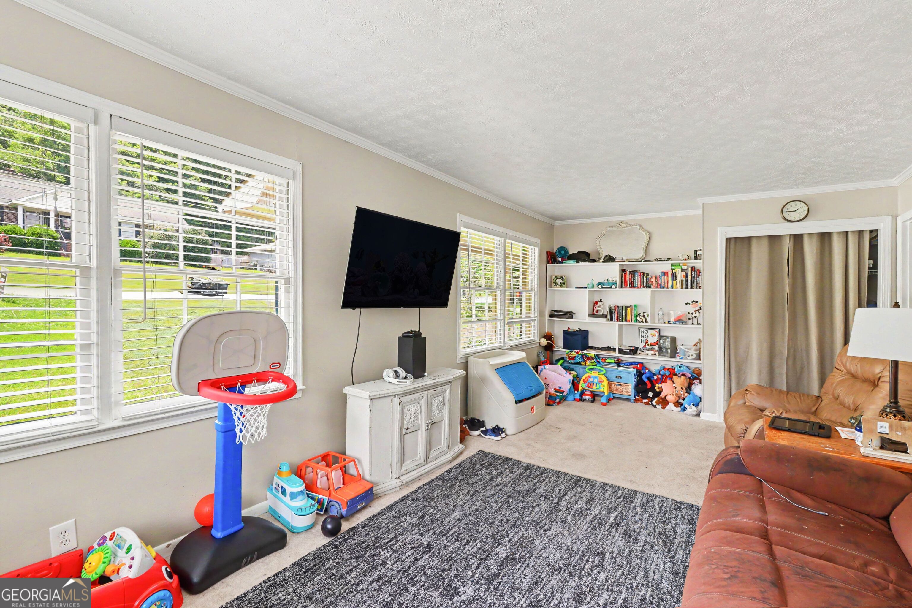 202 Cherry Hill Drive Property Photo 4