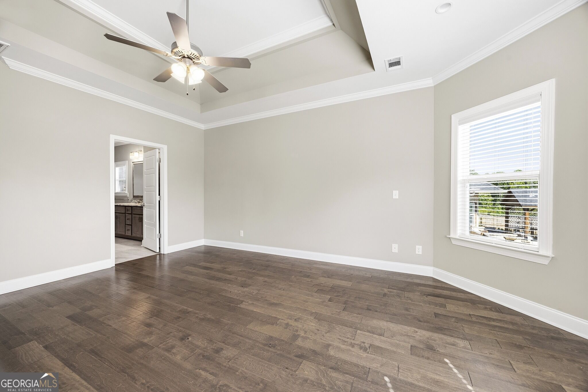 504 Falls Drive Property Photo 16