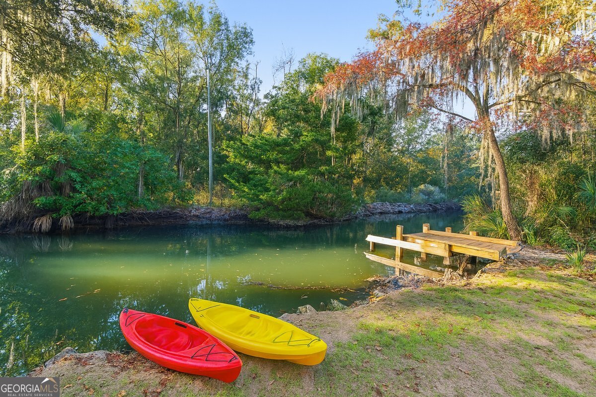 230 Yacht Road Property Photo 2