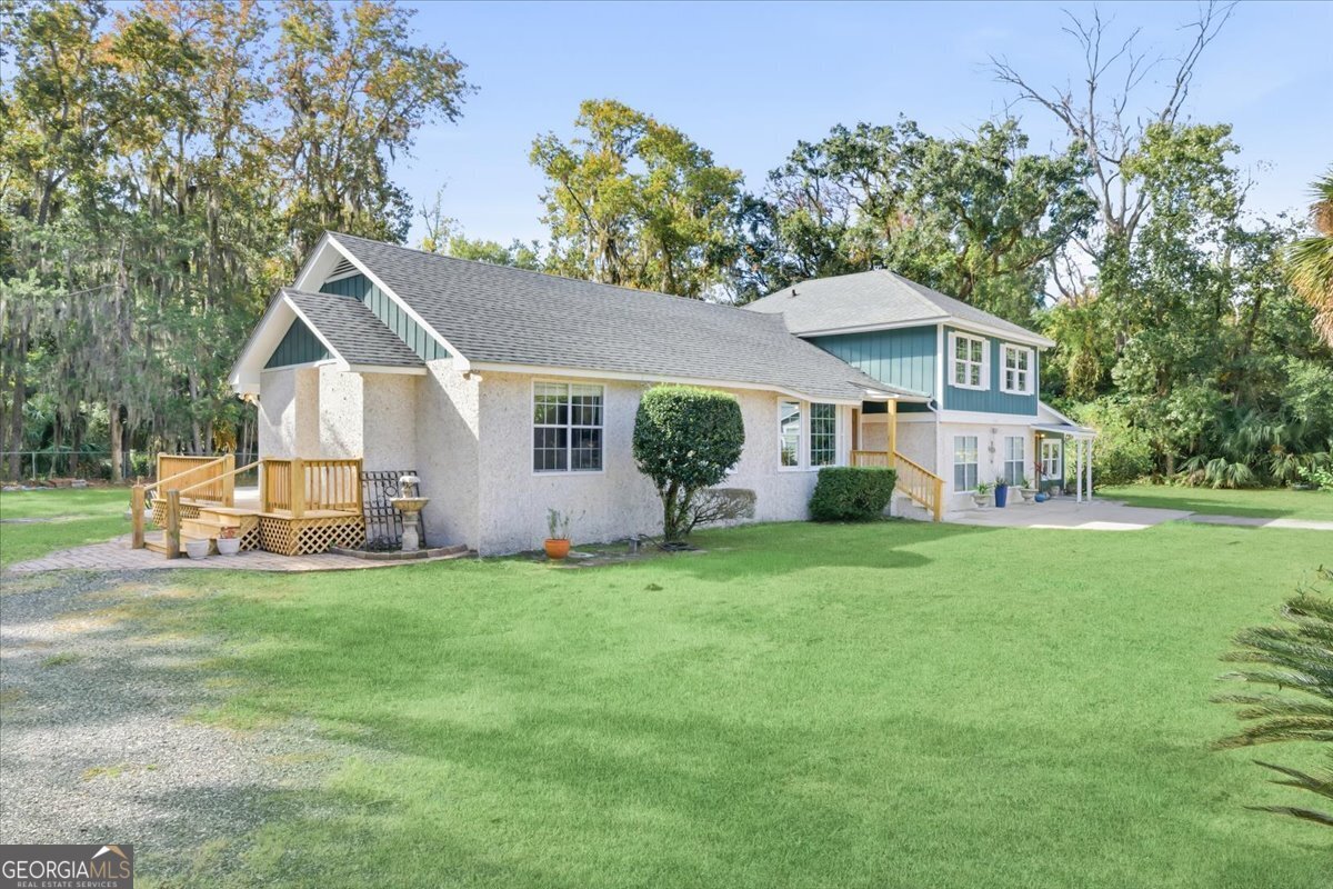 230 Yacht Road Property Photo 6