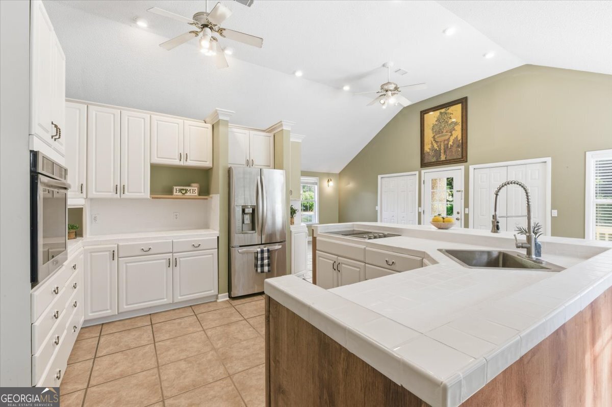 230 Yacht Road Property Photo 12