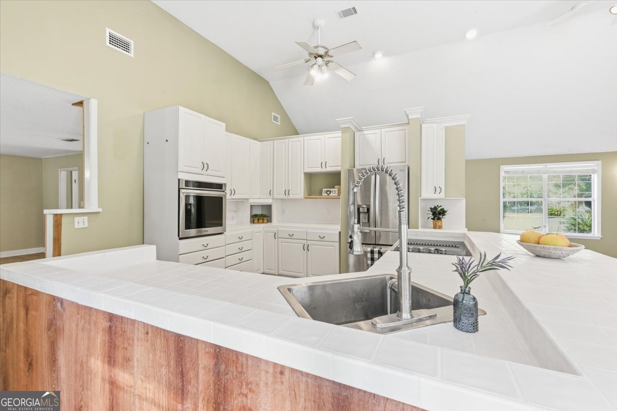230 Yacht Road Property Photo 15