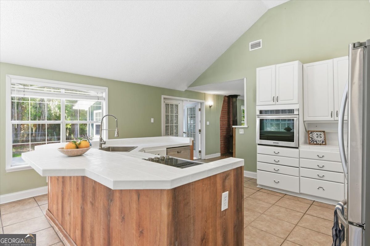 230 Yacht Road Property Photo 16