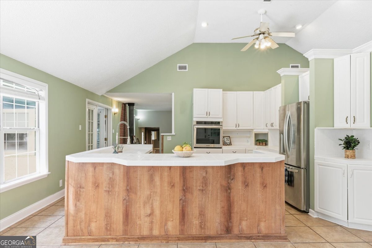 230 Yacht Road Property Photo 17