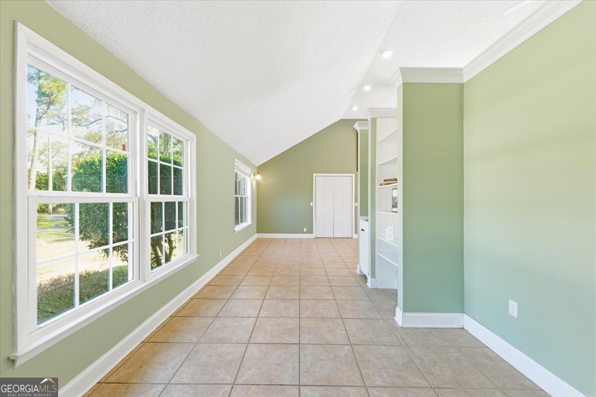 230 Yacht Road Property Photo 23