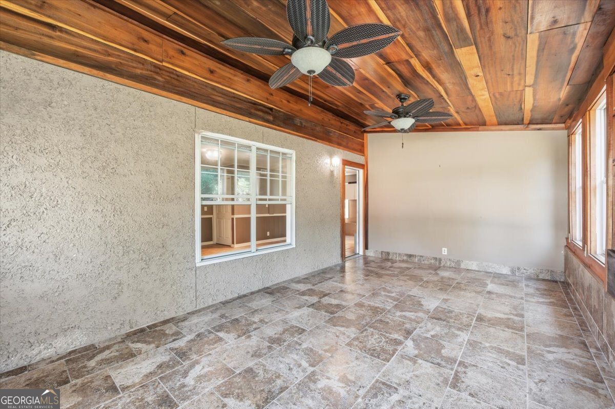 230 Yacht Road Property Photo 30