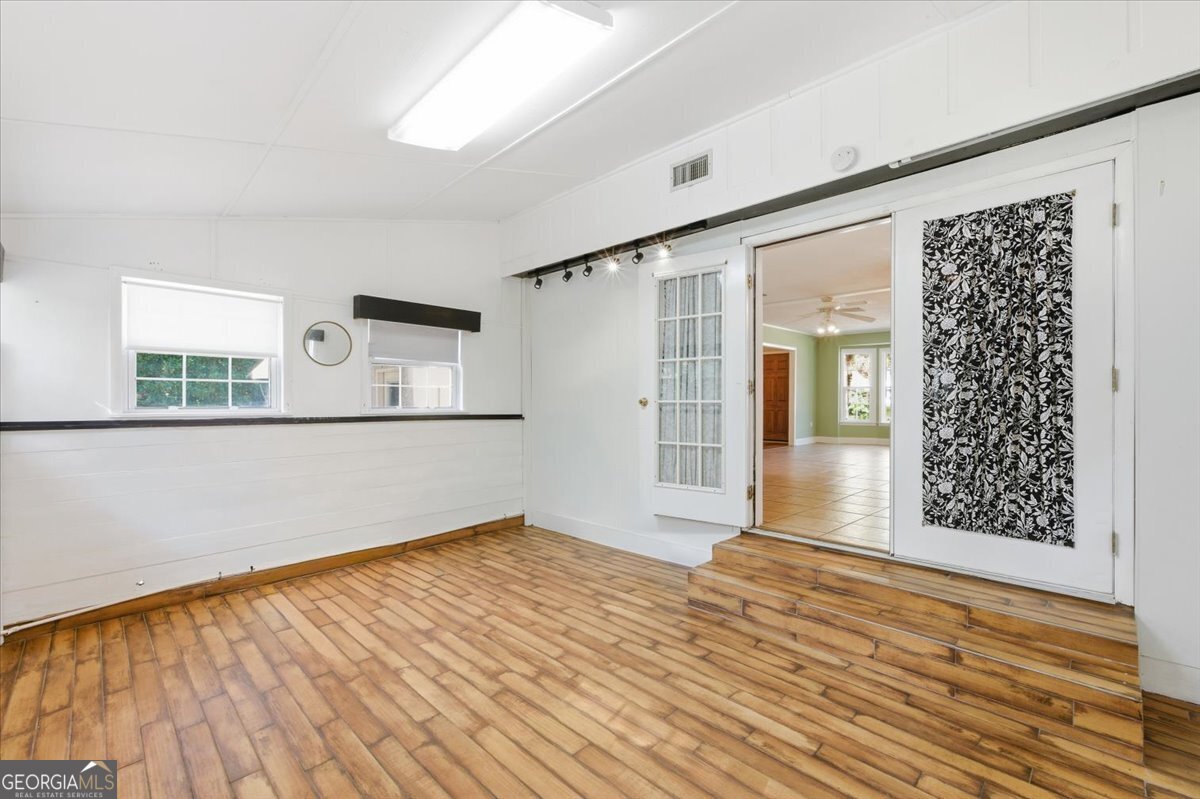 230 Yacht Road Property Photo 36