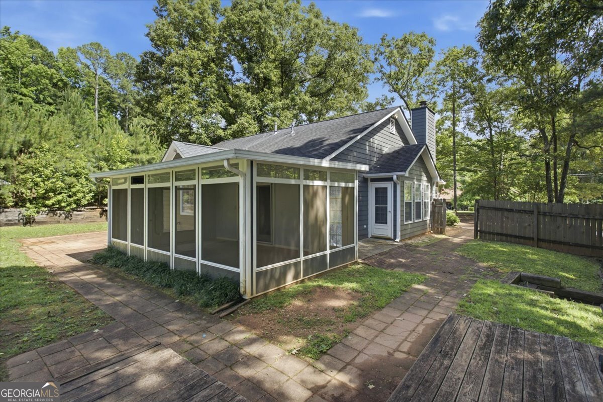 75 Saratoga Way Property Photo 8