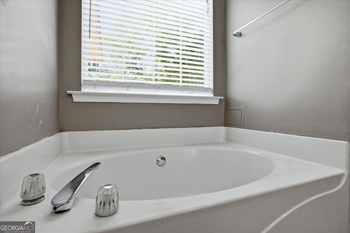 75 Saratoga Way Property Photo 12
