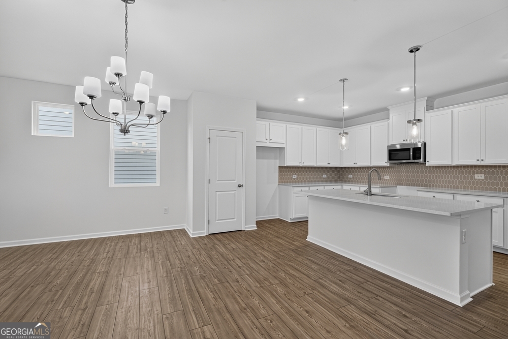 3659 Sagecrest Drive Property Photo 11