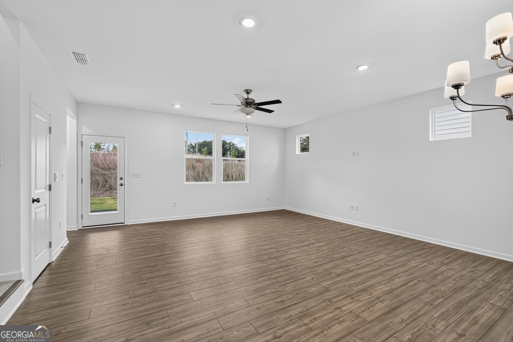 3659 Sagecrest Drive Property Photo 12