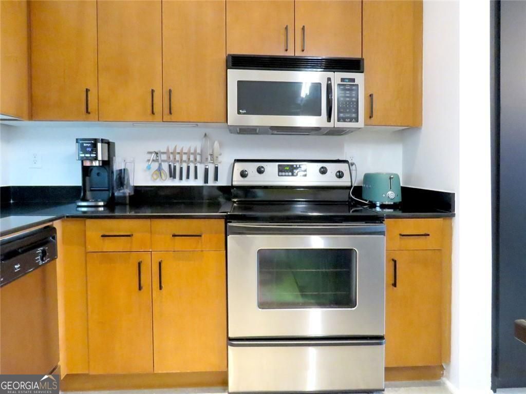 560 Dutch Valley Road Ne # 2407 Property Photo 12