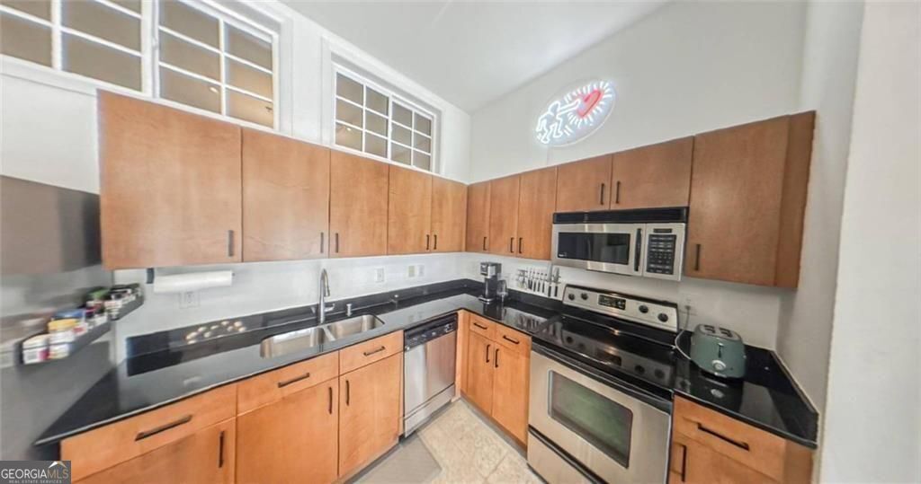 560 Dutch Valley Road Ne # 2407 Property Photo 13