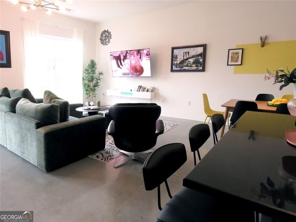 560 Dutch Valley Road Ne # 2407 Property Photo 15