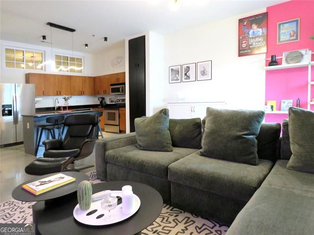 560 Dutch Valley Road Ne # 2407 Property Photo 19