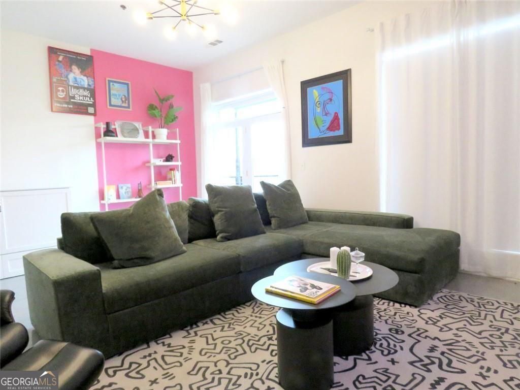 560 Dutch Valley Road Ne # 2407 Property Photo 23