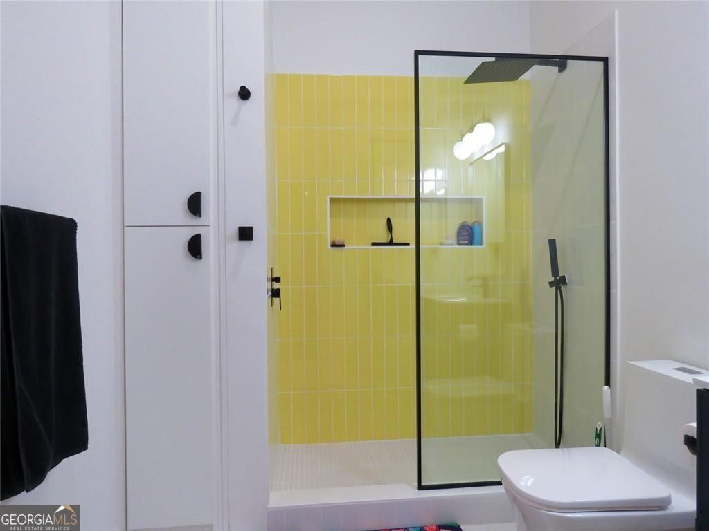 560 Dutch Valley Road Ne # 2407 Property Photo 29