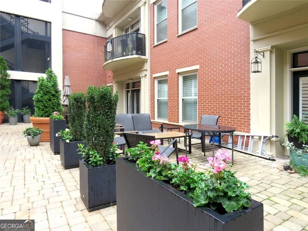 560 Dutch Valley Road Ne # 2407 Property Photo 33