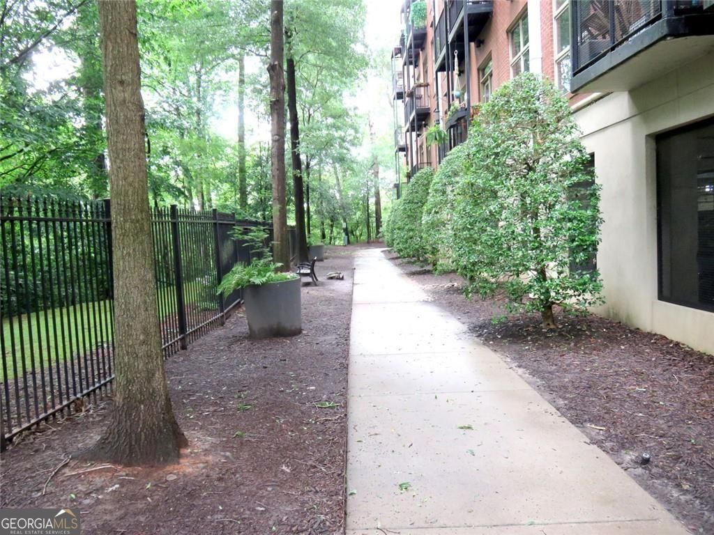 560 Dutch Valley Road Ne # 2407 Property Photo 35