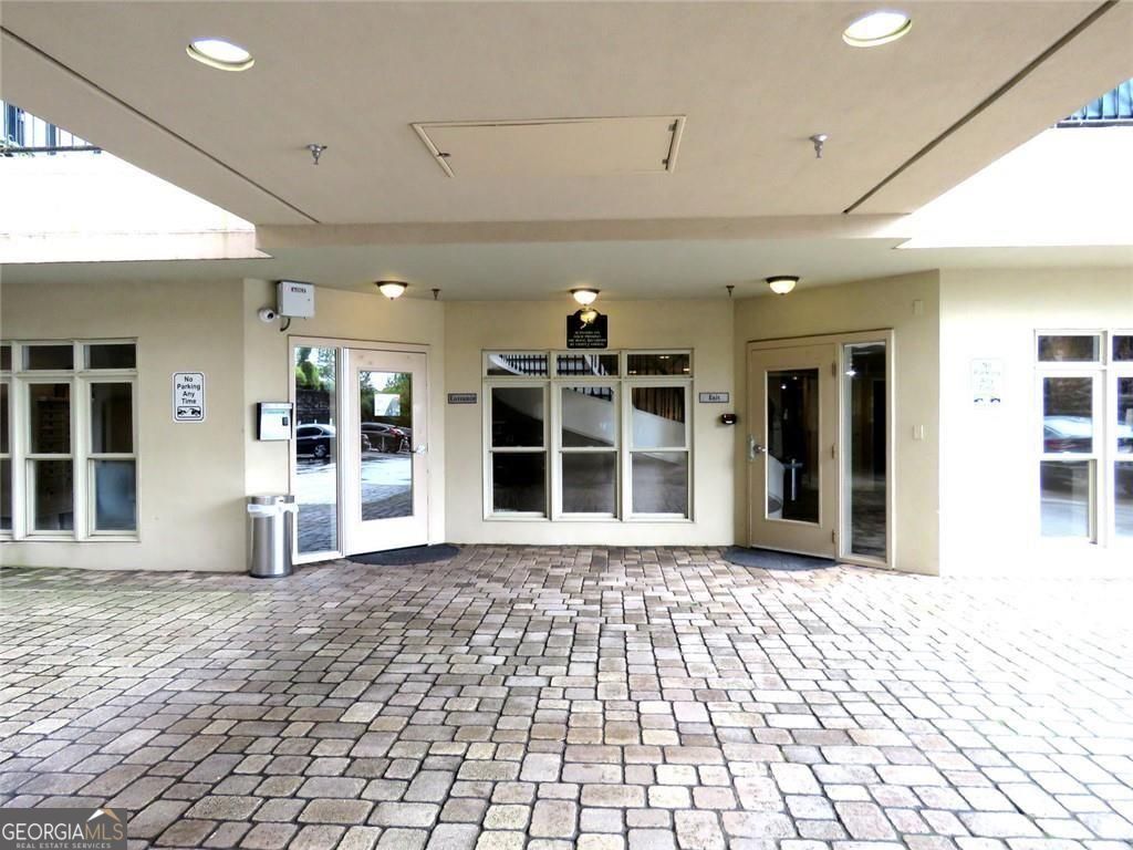 560 Dutch Valley Road Ne # 2407 Property Photo 39