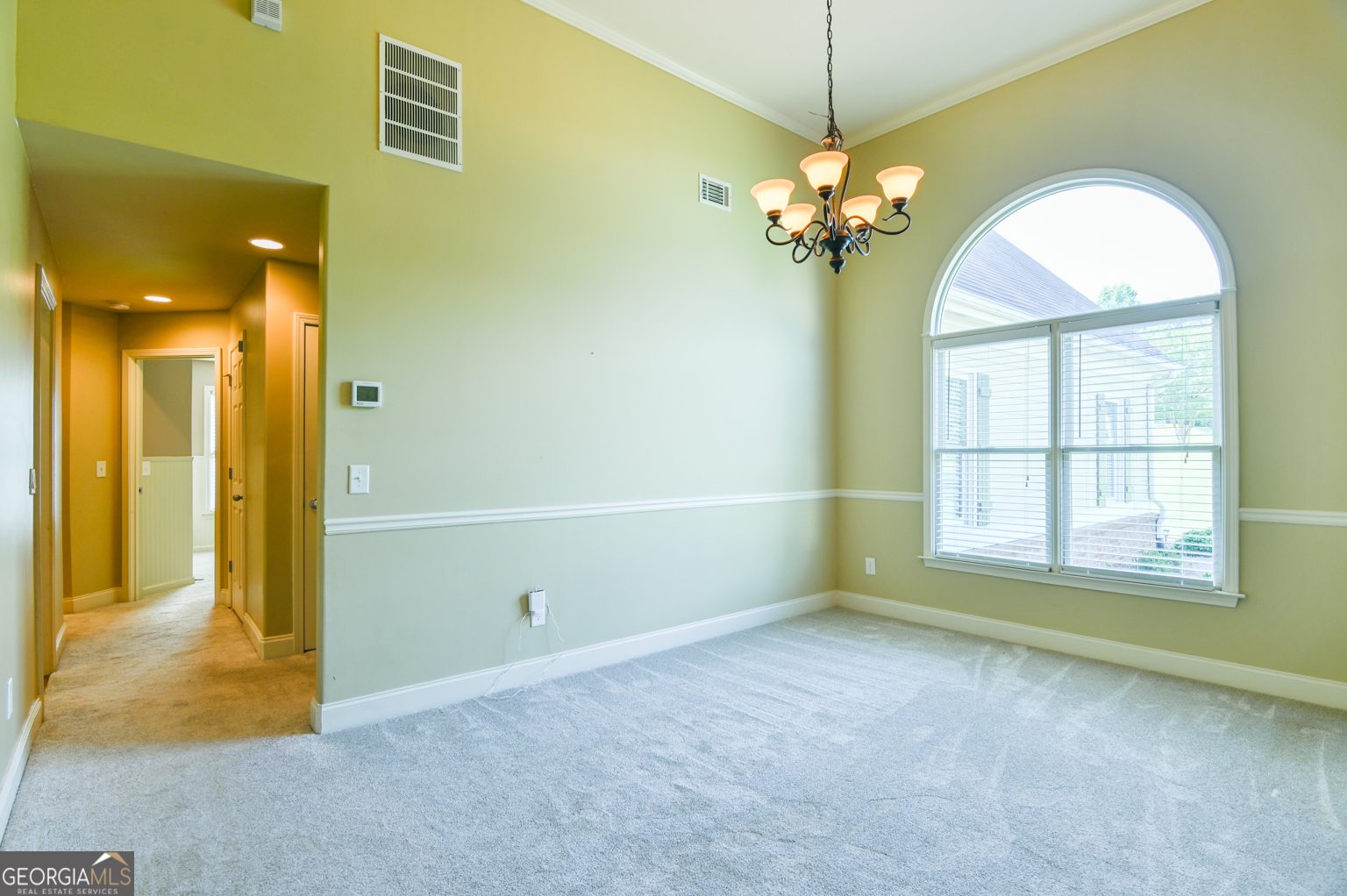 725 Lincoln Drive Property Photo 6