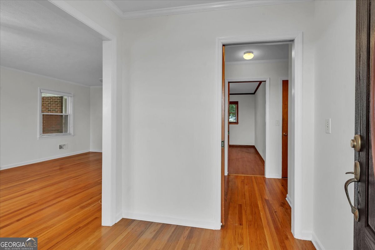 240 E Peter Street Property Photo 17