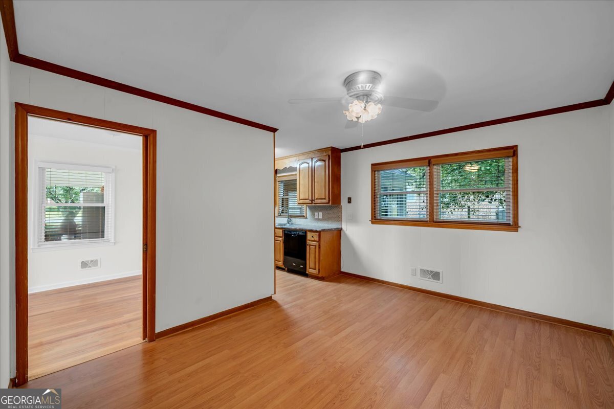 240 E Peter Street Property Photo 21