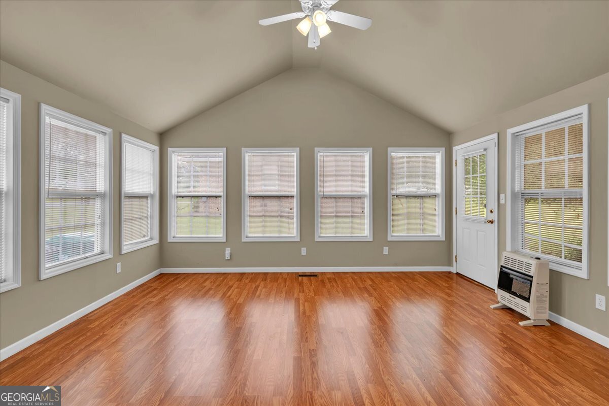 240 E Peter Street Property Photo 31