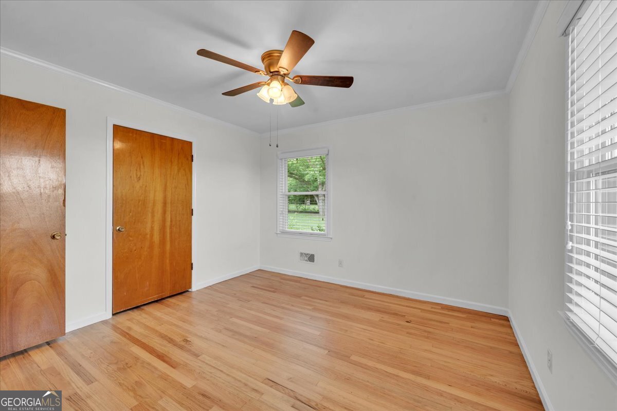 240 E Peter Street Property Photo 36