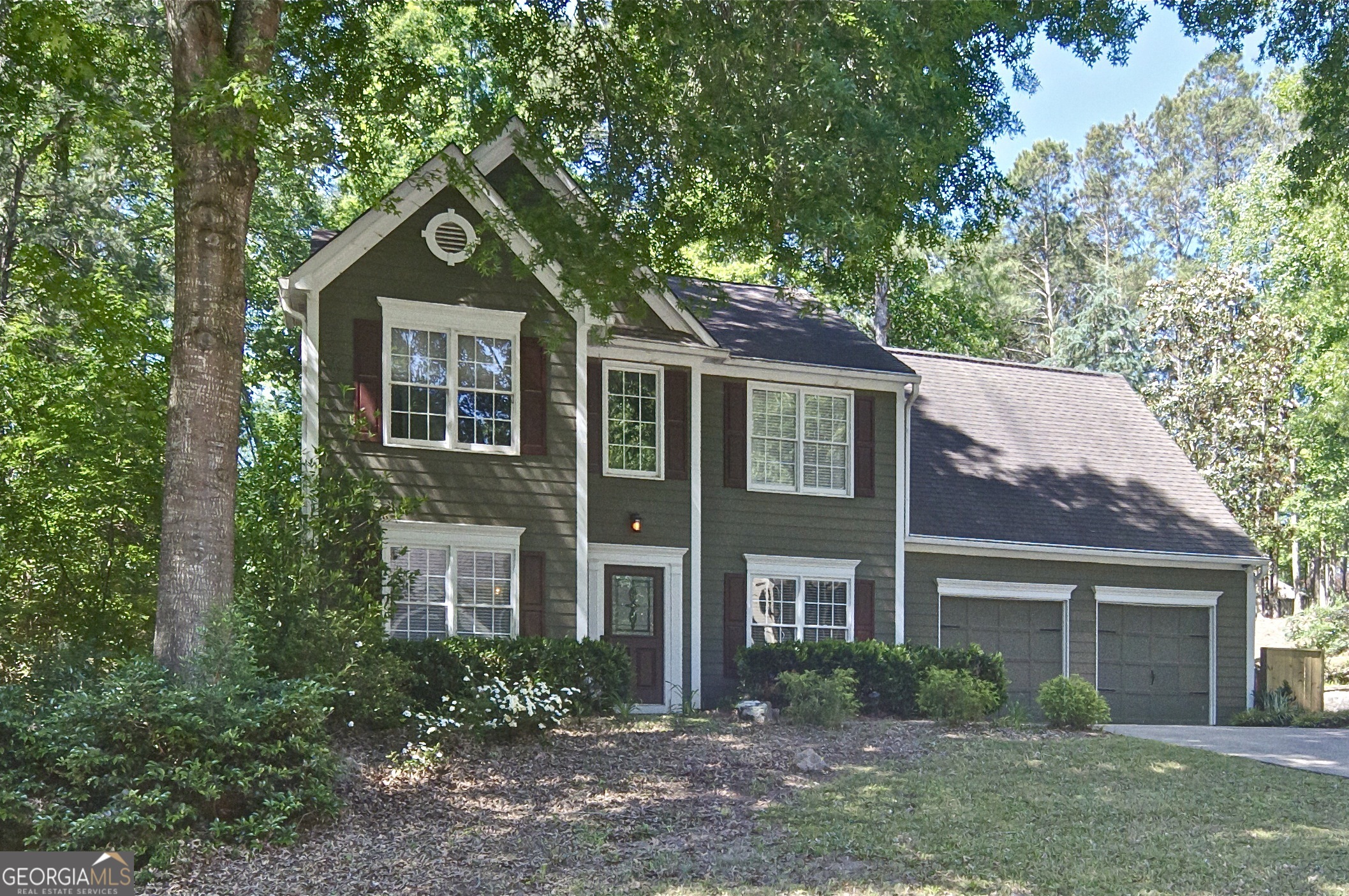 8004 Huntcliff Road Property Photo 1