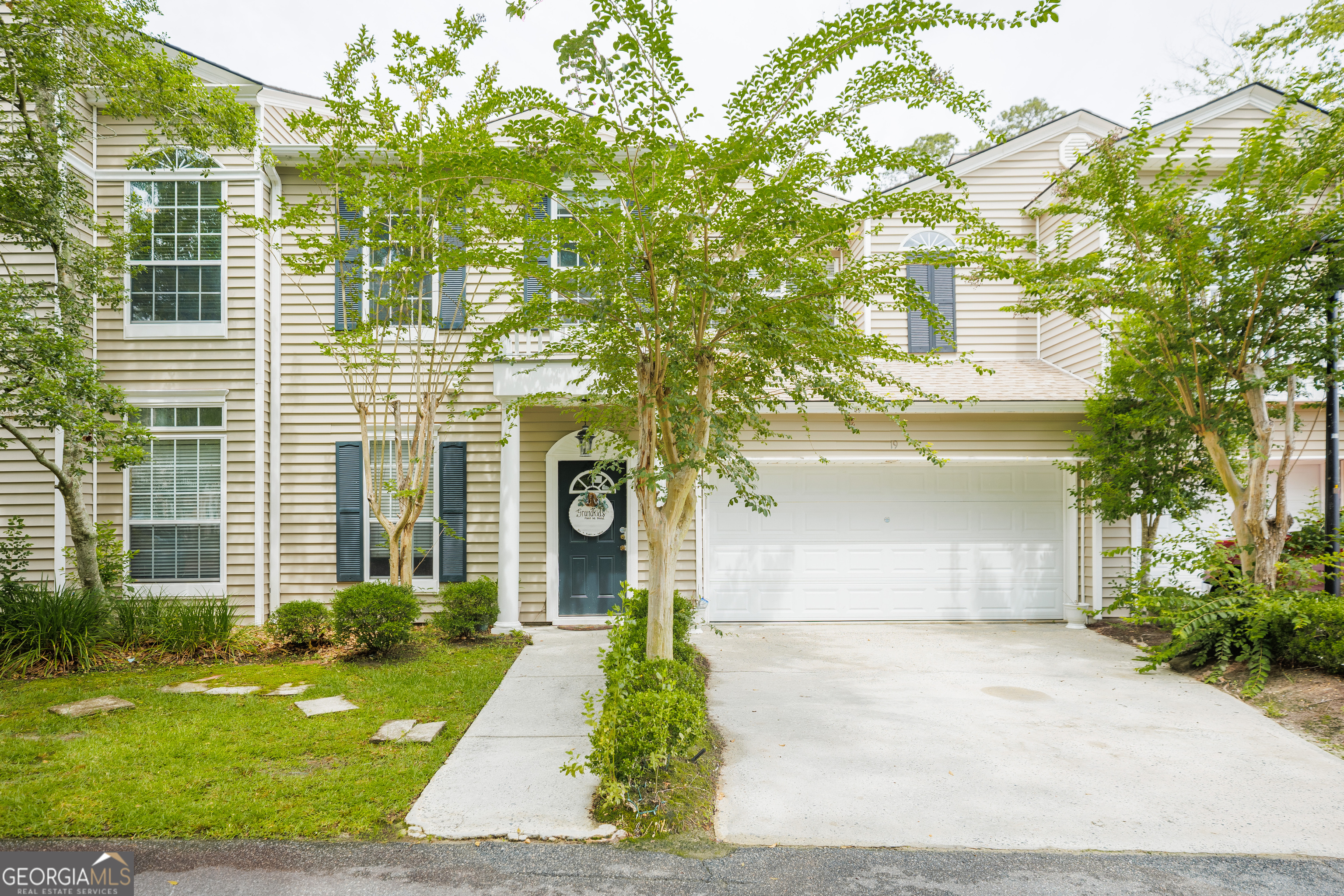 2502 B Jerry Jones Drive # 19 Property Photo 1