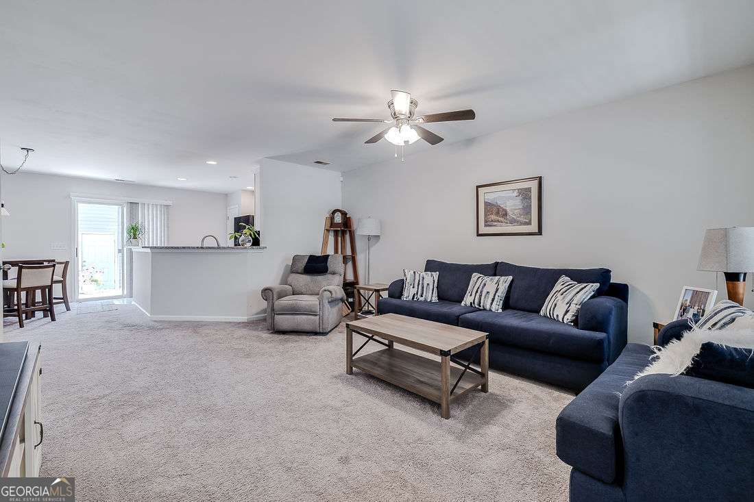 321 Hitching Post Lane Property Photo 12
