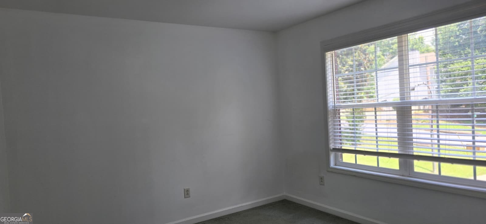 760 Wymill Road Property Photo 6