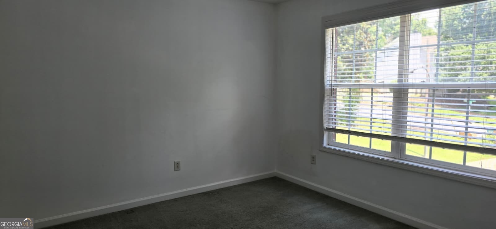 760 Wymill Road Property Photo 7