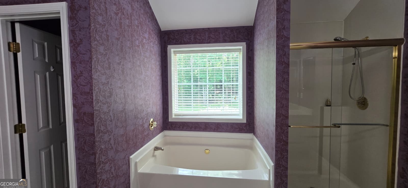 760 Wymill Road Property Photo 13