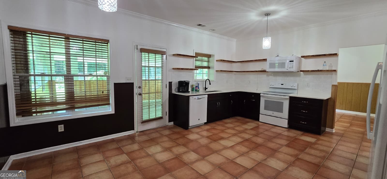 760 Wymill Road Property Photo 25