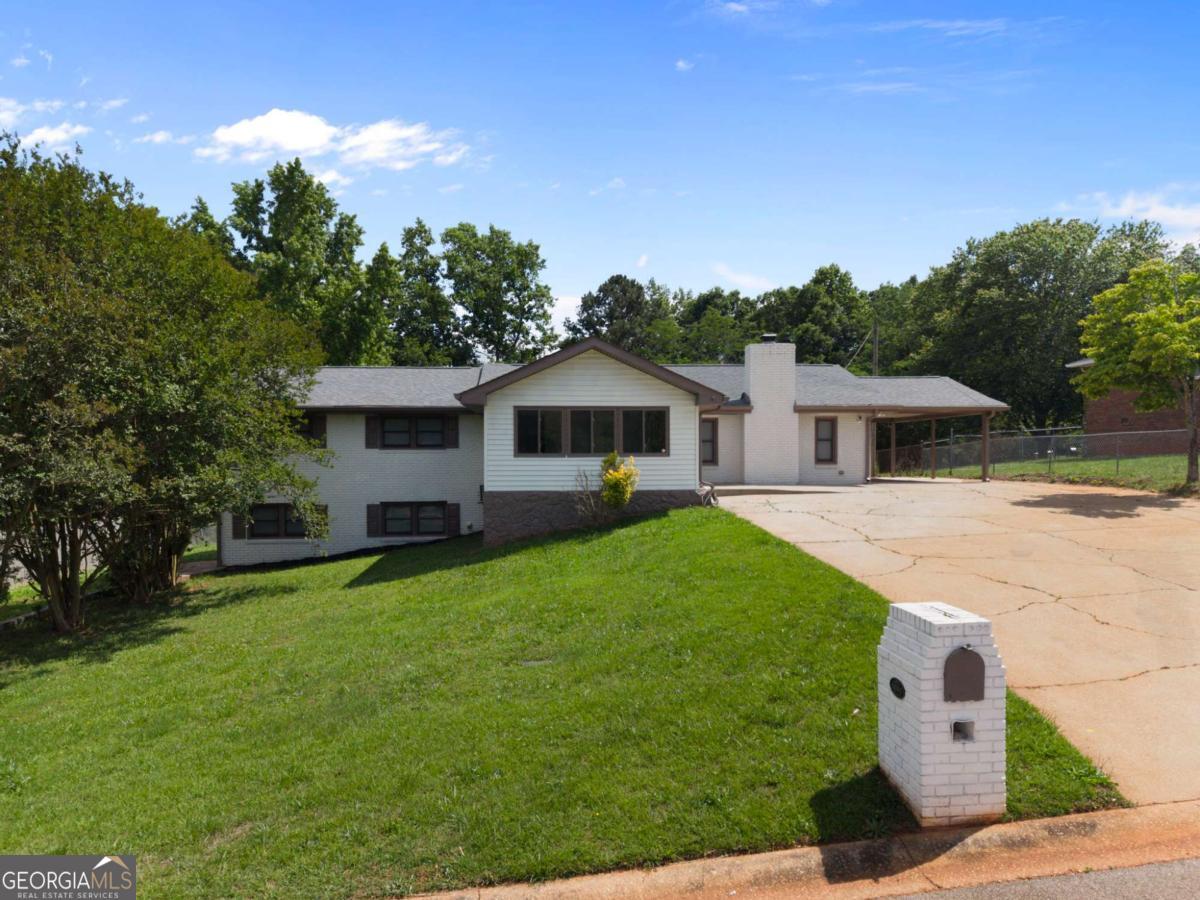 6684 Birch Road Property Photo 3