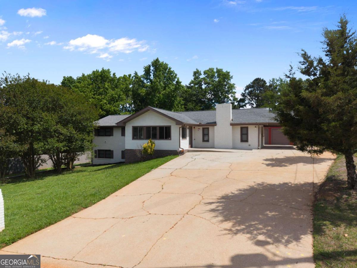 6684 Birch Road Property Photo 5