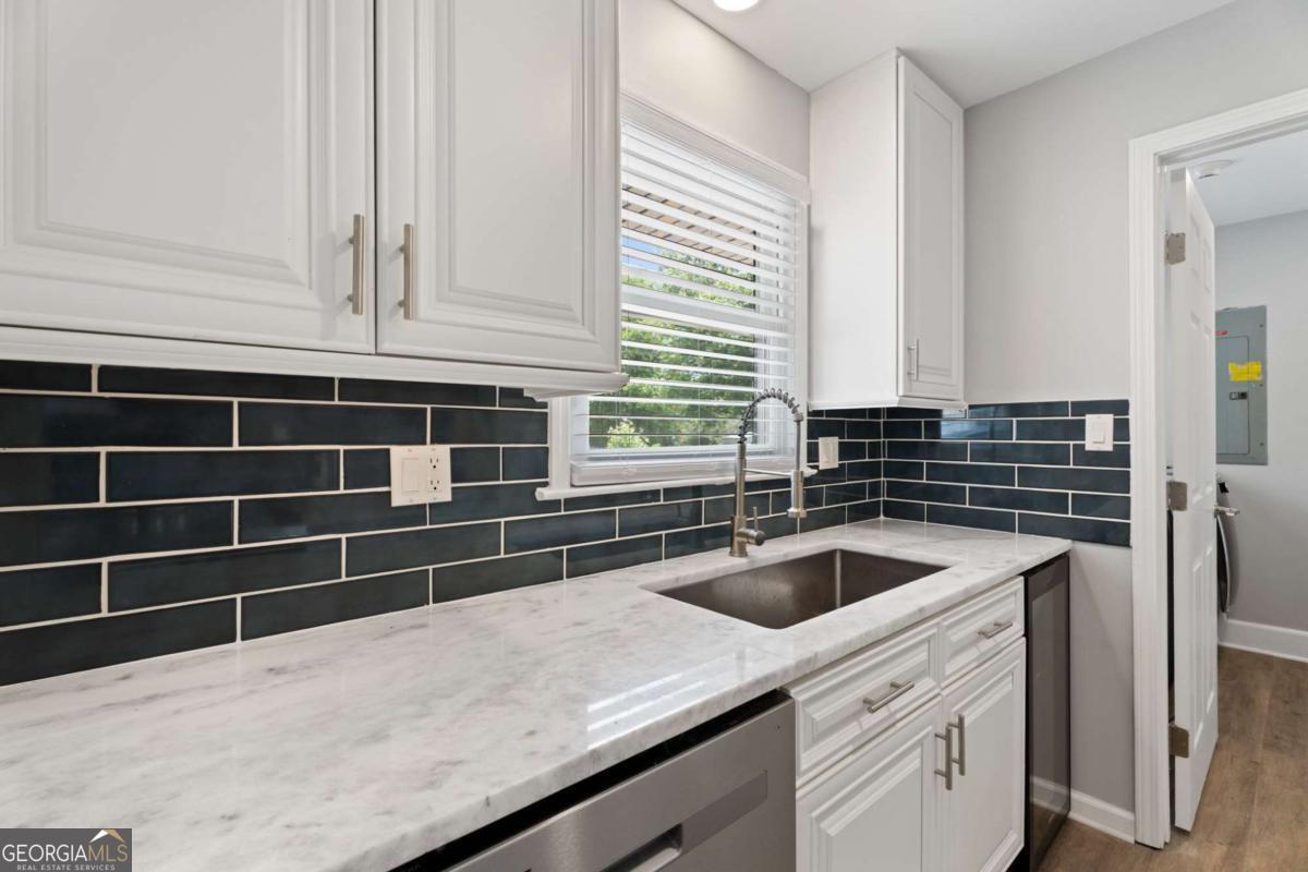 6684 Birch Road Property Photo 16