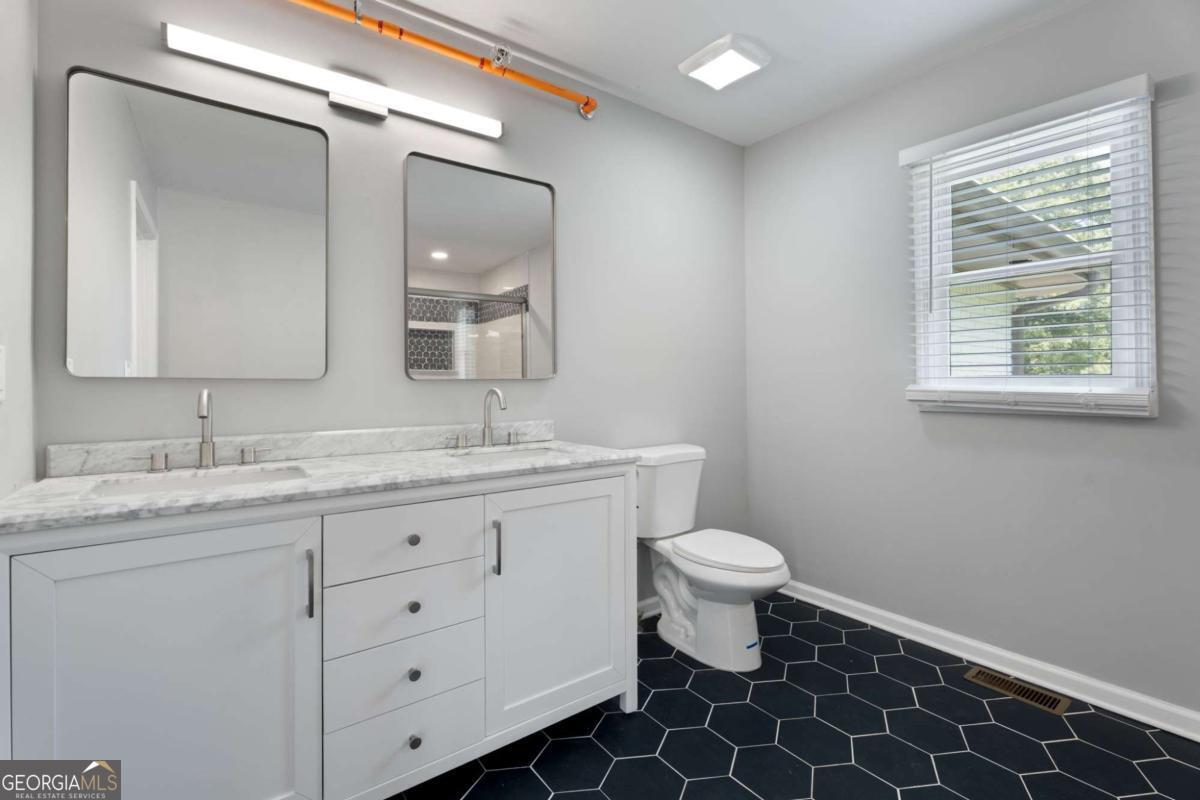 6684 Birch Road Property Photo 21