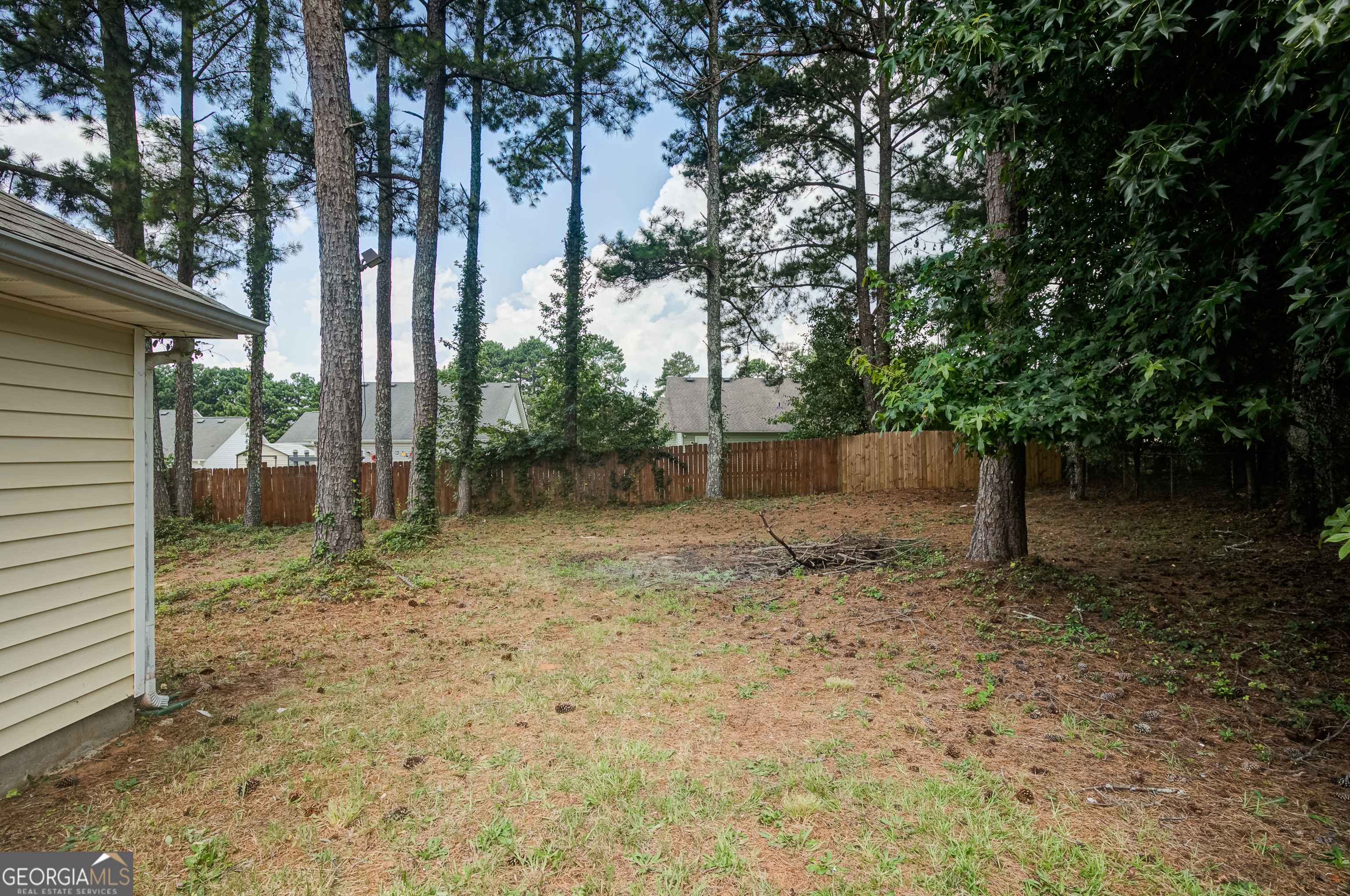 1509 N Hampton Court Property Photo 23