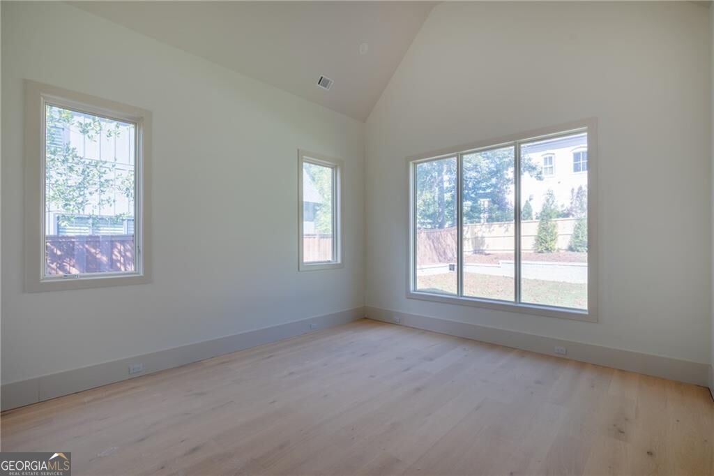 305 Hook Street Property Photo 18