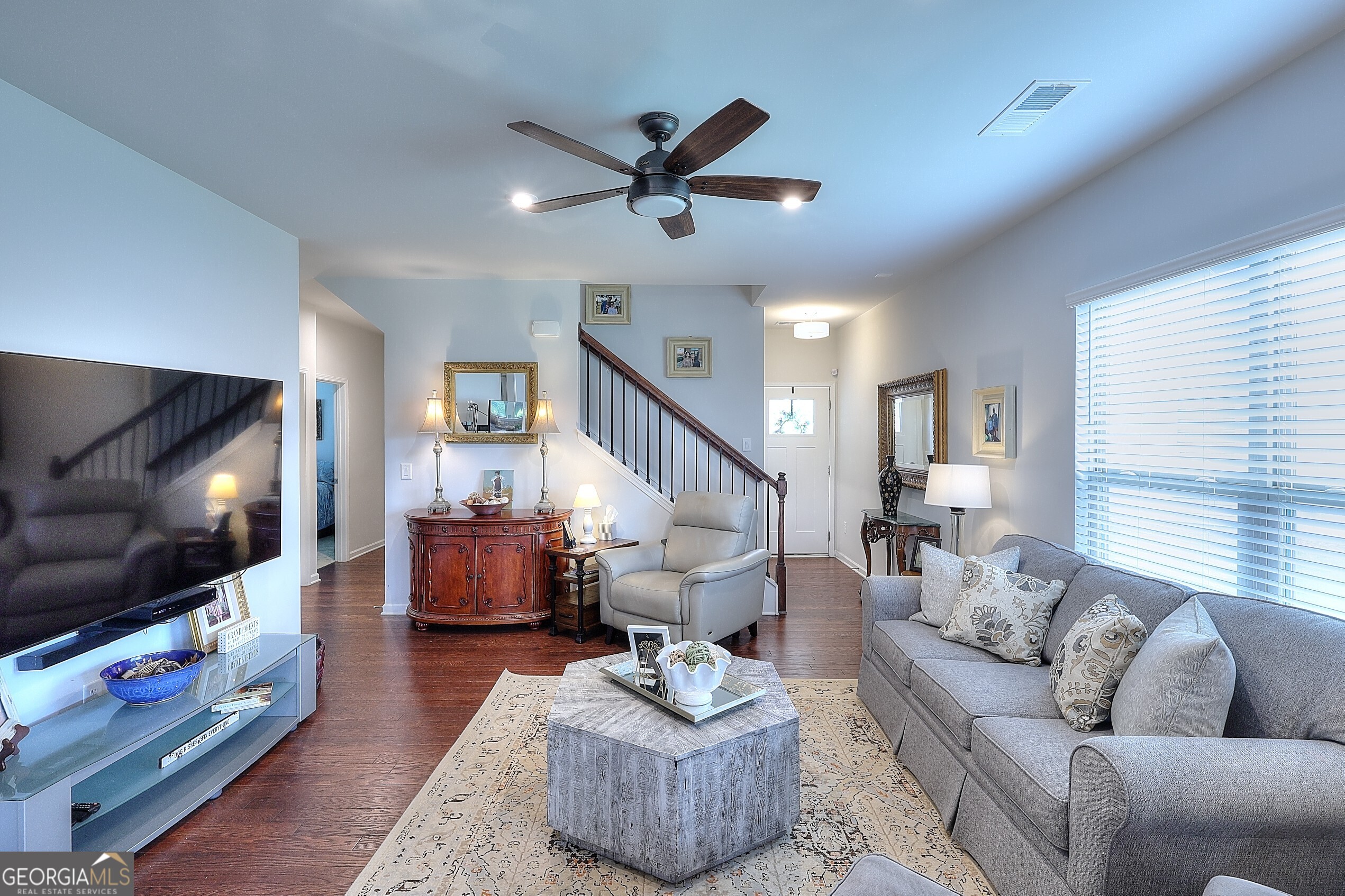 6022 Rollingwood Way Property Photo 12