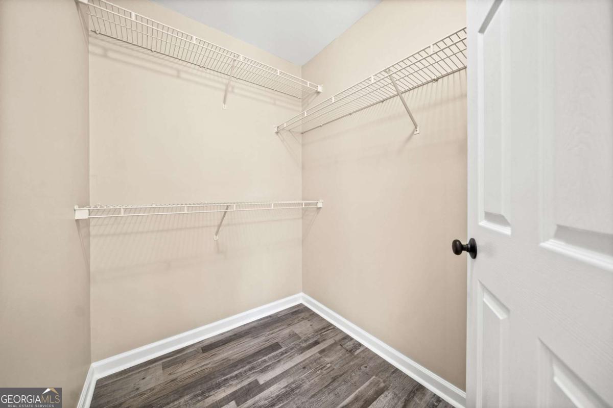 228 Hawkins Farm Circle Property Photo 25