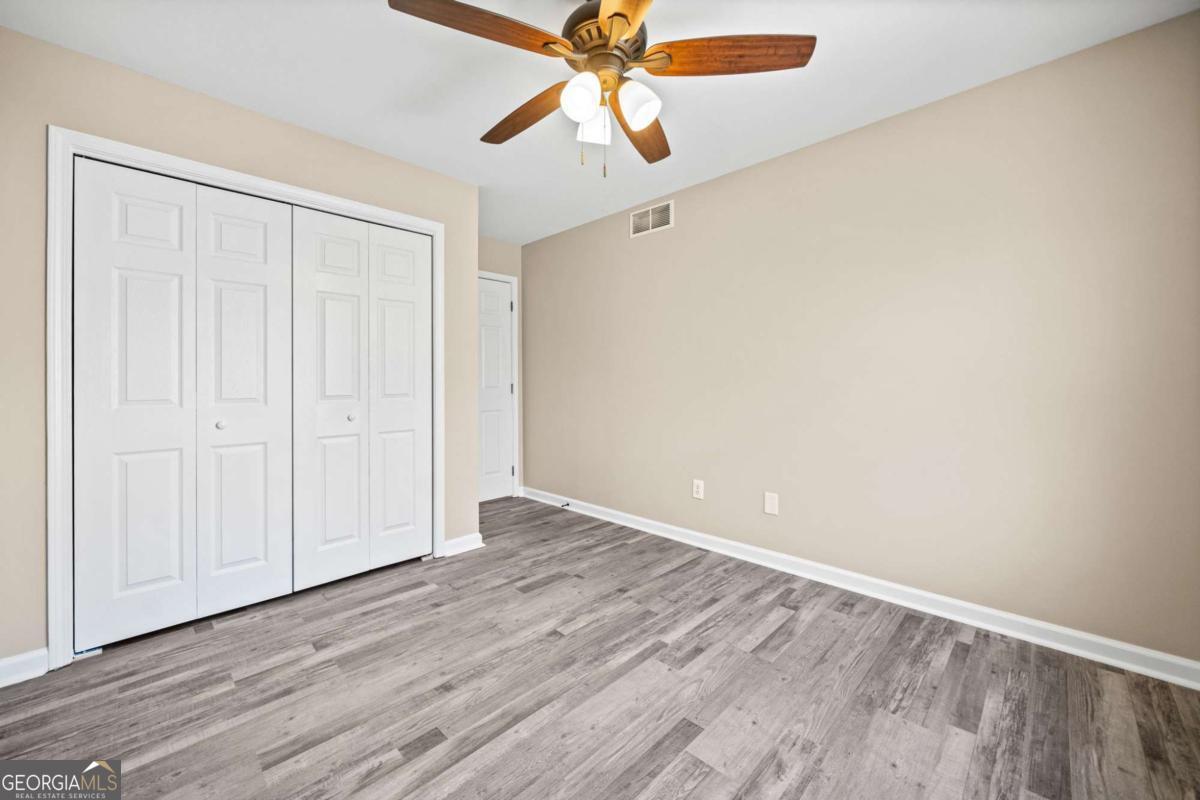 228 Hawkins Farm Circle Property Photo 29